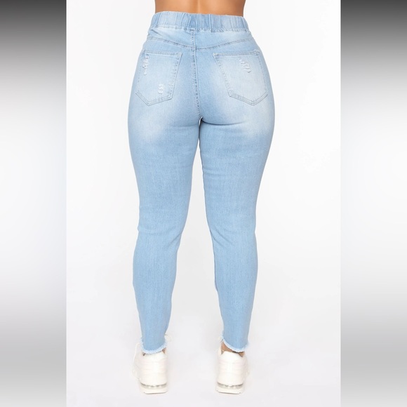 Somewhat The Same Jogger Jeans - Light Blue Wash - Picture 3 of 3